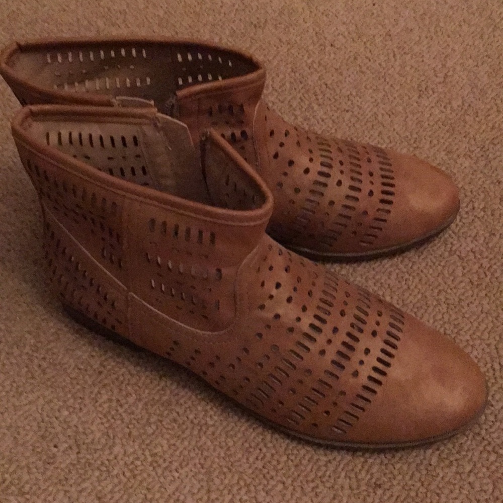Ankle booties